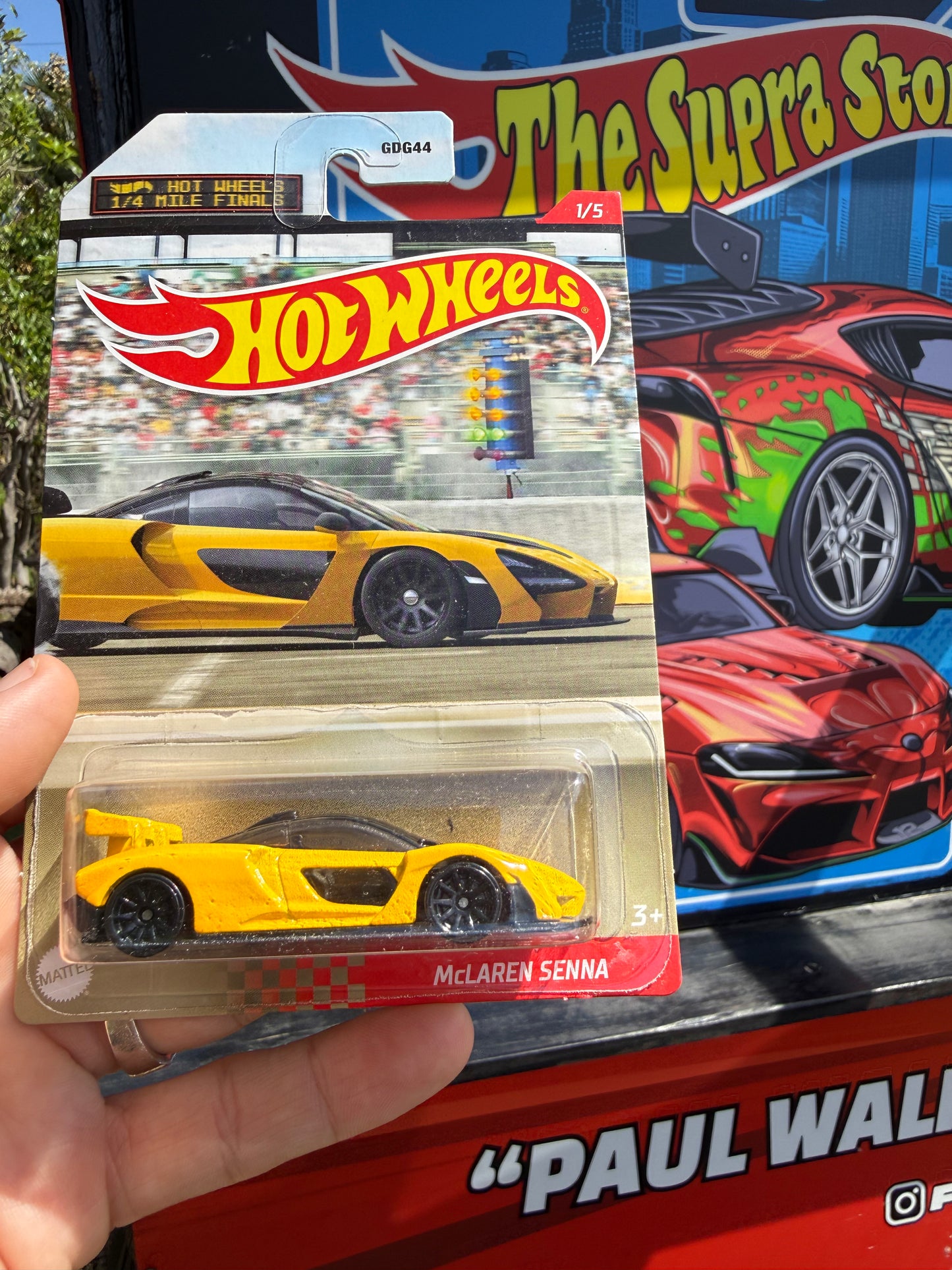 McLaren Senna - yellow